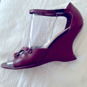 BCBG Max Azria Wedge sandal